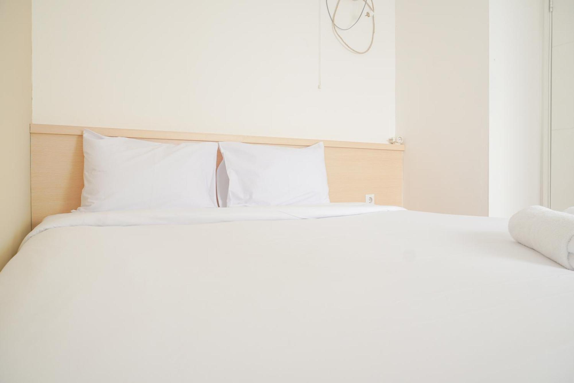 Apartemen And Modern 2br Bassura By Travelio *